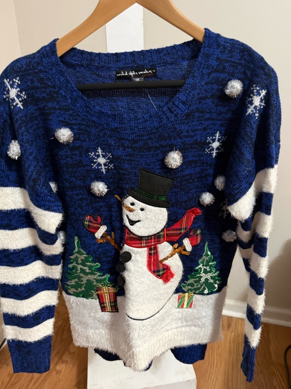 NWT United States Sweaters "Jolly Snowman" Sweater